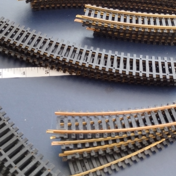 HO 00  Gauge Railroad Curved 18 Radius Brass  track Atlas,Garnet And Italian - Picture 9 of 9